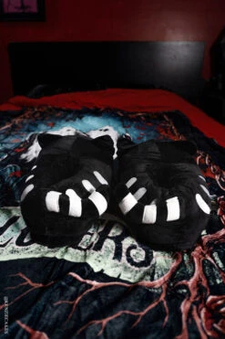 Skelekitty Slippers 21 Skelekitty Slippers -Vampirefreaks Sale Store 3d novelty cat slippers