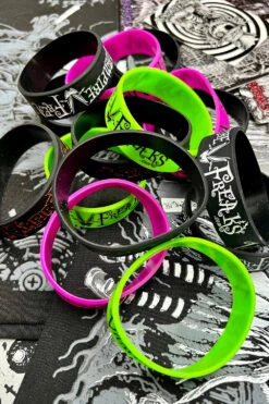 VampireFreaks Rubber Bracelets [4 Pack] -Vampirefreaks Sale Store Goth Bracelet Set 3ae9f3a1 c6c5 46e1 9b4d f4119d009a36