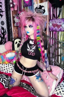 VampireFreaks Crop Top -Vampirefreaks Sale Store Gothic girl crop tops