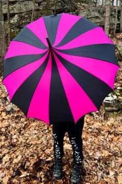 Batwing Pagoda Umbrella [BLACK/HOT PINK STRIPED] -Vampirefreaks Sale Store batwing pagoda umbrella blackhot pink striped umbrellas 416645