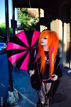 Batwing Pagoda Umbrella [BLACK/HOT PINK STRIPED] -Vampirefreaks Sale Store batwing pagoda umbrella blackhot pink striped umbrellas 513417
