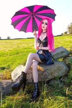 Batwing Pagoda Umbrella [BLACK/HOT PINK STRIPED] -Vampirefreaks Sale Store batwing pagoda umbrella blackhot pink striped umbrellas 557955