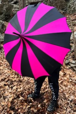Batwing Pagoda Umbrella [BLACK/HOT PINK STRIPED] -Vampirefreaks Sale Store batwing pagoda umbrella blackhot pink striped umbrellas 670386