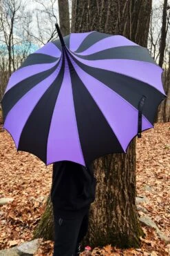 Batwing Pagoda Umbrella [BLACK/LIGHT PURPLE] -Vampirefreaks Sale Store batwing pagoda umbrella blackpurple striped umbrellas 143557