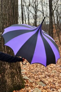 Batwing Pagoda Umbrella [BLACK/LIGHT PURPLE] -Vampirefreaks Sale Store batwing pagoda umbrella blackpurple striped umbrellas 282123