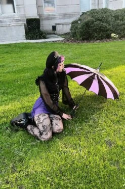 Batwing Pagoda Umbrella [BLACK/LIGHT PURPLE] -Vampirefreaks Sale Store batwing pagoda umbrella blackpurple striped umbrellas 918964