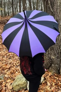 Batwing Pagoda Umbrella [BLACK/LIGHT PURPLE] -Vampirefreaks Sale Store batwing pagoda umbrella blackpurple striped umbrellas 929289