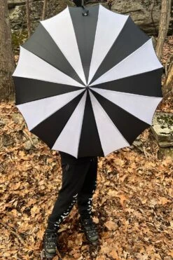 Batwing Pagoda Umbrella [BLACK/WHITE STRIPED] -Vampirefreaks Sale Store batwing pagoda umbrella blackwhite striped umbrellas 384441