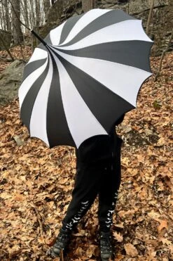 Batwing Pagoda Umbrella [BLACK/WHITE STRIPED] -Vampirefreaks Sale Store batwing pagoda umbrella blackwhite striped umbrellas 433627