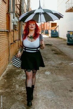 Batwing Pagoda Umbrella [BLACK/WHITE STRIPED] -Vampirefreaks Sale Store batwing pagoda umbrella blackwhite striped umbrellas 785222