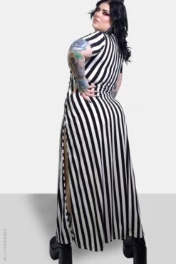 Beetle M-Line Maxi Dress -Vampirefreaks Sale Store beetle m line maxi dress dresses 463400