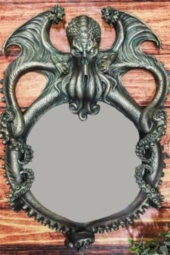 Cthulhu Mirror [Large] -Vampirefreaks Sale Store cthulhu mirror large housewares 743155