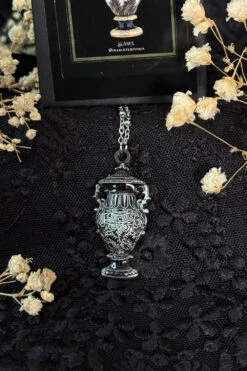 Leeches Apothecary Necklace -Vampirefreaks Sale Store curiosities necklace