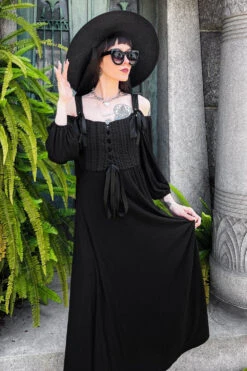 Yvonne Corset Top -Vampirefreaks Sale Store dark cottagecore top