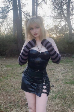 Dead Violets Striped Leg Warmers [Black/Purple] -Vampirefreaks Sale Store dead violets striped leg warmers blackpurple socks stockings 611389