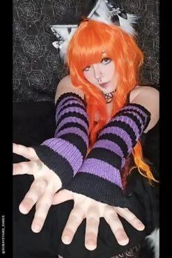 Dead Violets Striped Leg Warmers [Black/Purple] -Vampirefreaks Sale Store dead violets striped leg warmers blackpurple socks stockings 828969