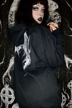 Dragon's Lair Pullover Hoodie -Vampirefreaks Sale Store dragons lair pullover hoodie mens outerwear 397727