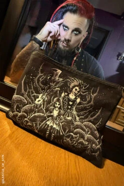 Malice In Wonderland Makeup Bag -Vampirefreaks Sale Store emo bag 63d97ab2 e42c 4999 a59b 652547e77c4a