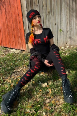 Vampire Bat Leggings [Red Bats] -Vampirefreaks Sale Store emo beanie fd63d7ea 6dd1 4d6a ab52 e3c4ae56d517