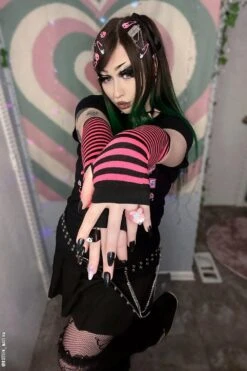Emo Striped Arm Warmers [Black/Hot Pink] -Vampirefreaks Sale Store emo striped arm warmers blackhot pink gloves armwarmers 425414