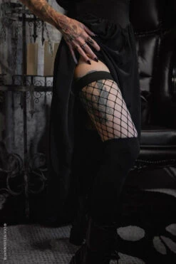 Fishnet Garter Thigh High Socks [Black]