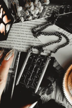 Rotunda Relic Necklace -Vampirefreaks Sale Store gates necklace