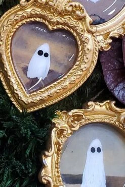 Ghosts On Vacation Hand-painted Mini Art [Mystery Item] -Vampirefreaks Sale Store ghosts on vacation hand painted mini art mystery item housewares 134205