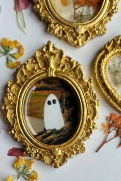 Ghosts On Vacation Hand-painted Mini Art [Mystery Item] -Vampirefreaks Sale Store ghosts on vacation hand painted mini art mystery item housewares 687402
