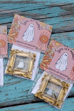 Ghosts On Vacation Hand-painted Mini Art [Mystery Item] -Vampirefreaks Sale Store ghosts on vacation hand painted mini art mystery item housewares 725767