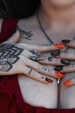 Phantom Pillars Ring -Vampirefreaks Sale Store goth jewelry 136e6d8a b954 463d 89e9 4551b13b8ad6