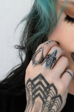 Sanctum Of Shadows Ring -Vampirefreaks Sale Store goth jewelry 8130abf2 e86a 415e 85c5 a71d71e9c5f2