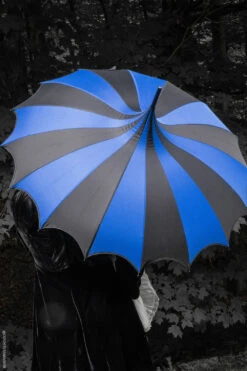 Batwing Pagoda Umbrella [BLACK/BLUE] -Vampirefreaks Sale Store goth umbrella 4801fdb8 e543 496a 8d7b c9ec2b64076f