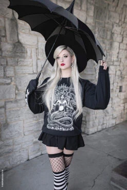 Medusa's Throne T-shirt -Vampirefreaks Sale Store goth umbrella 92d7693c ca27 43a9 99a8 4a6008969b3e