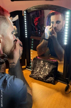 Malice In Wonderland Makeup Bag -Vampirefreaks Sale Store gothic bag 19774a2d 654a 48c2 9a20 a16a5c5ab422