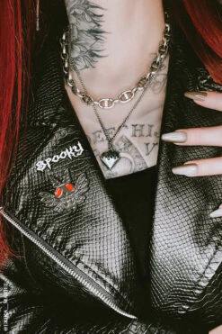 Mothman Enamel Pin -Vampirefreaks Sale Store gothic enamel pin e27e2c0e 60aa 4887 bea0 e3e7167ad25b