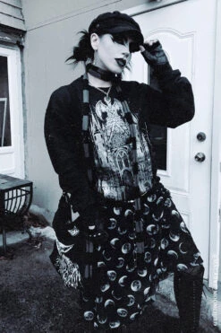 Gargoyle Cathedral Sweatshirt [METALLIC SILVER] -Vampirefreaks Sale Store gothic fashion 746957b7 9805 4a6a 935e 3237e6f07462