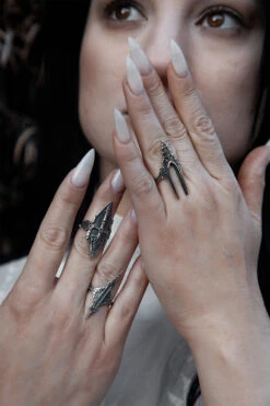 Narthex Ring -Vampirefreaks Sale Store gothic ring lively ghosts