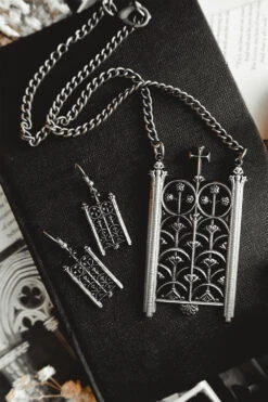 Rotunda Relic Necklace -Vampirefreaks Sale Store historic necklace