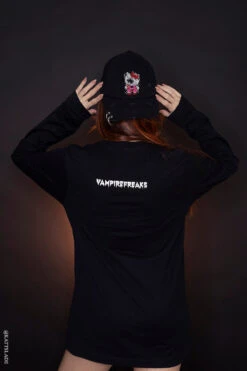 Hell Kitty T-shirt -Vampirefreaks Sale Store horror clothes a09caf58 a015 4fbc 9a29 90d35885c425