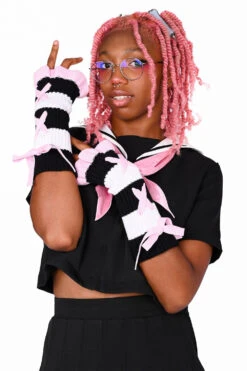 Bittersweet Stripe Arm Warmers -Vampirefreaks Sale Store kawaii gloves 8ab2414f d634 4ace a91c f33e90e6a356