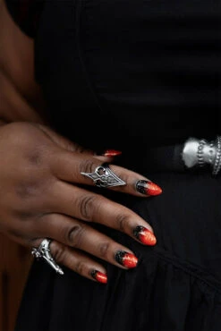 Acanthus Ring -Vampirefreaks Sale Store magical jewelry