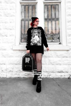 Love At First Bite Striped Leg Warmers [Black/White] -Vampirefreaks Sale Store mall goth fashion 5f8d832b cd2f 4d86 a5f9 42812577c6c1