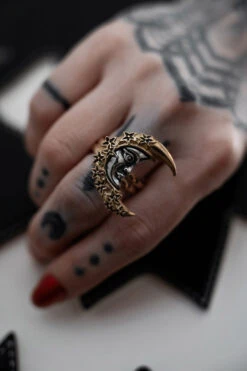 Celestial Crescent Ring -Vampirefreaks Sale Store moon ring