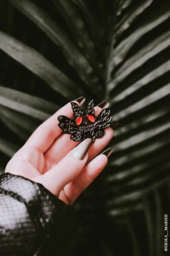 Mothman Enamel Pin -Vampirefreaks Sale Store mothman pin