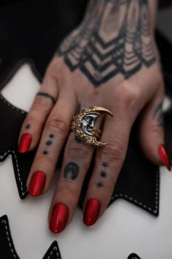 Celestial Crescent Ring -Vampirefreaks Sale Store mystical ring