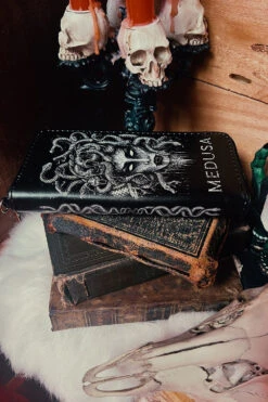 Medusa Wallet -Vampirefreaks Sale Store occult wallet 912242ee 51aa 48a5 8977 4822839c4423
