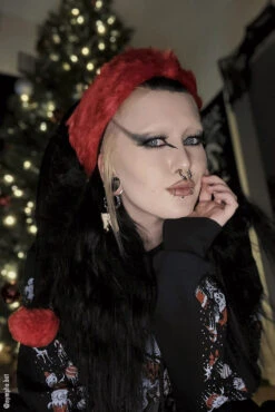 Santa Claws Hat [BLACK/RED] -Vampirefreaks Sale Store punk santa hat