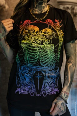 Pride Skeleton Love T-shirt [RAINBOW]
