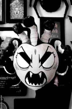 Medusa's Head Plush Toy -Vampirefreaks Sale Store scary plushie