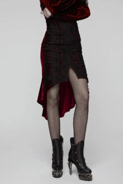 Bride Of Dracula Skirt [Blood Red]
